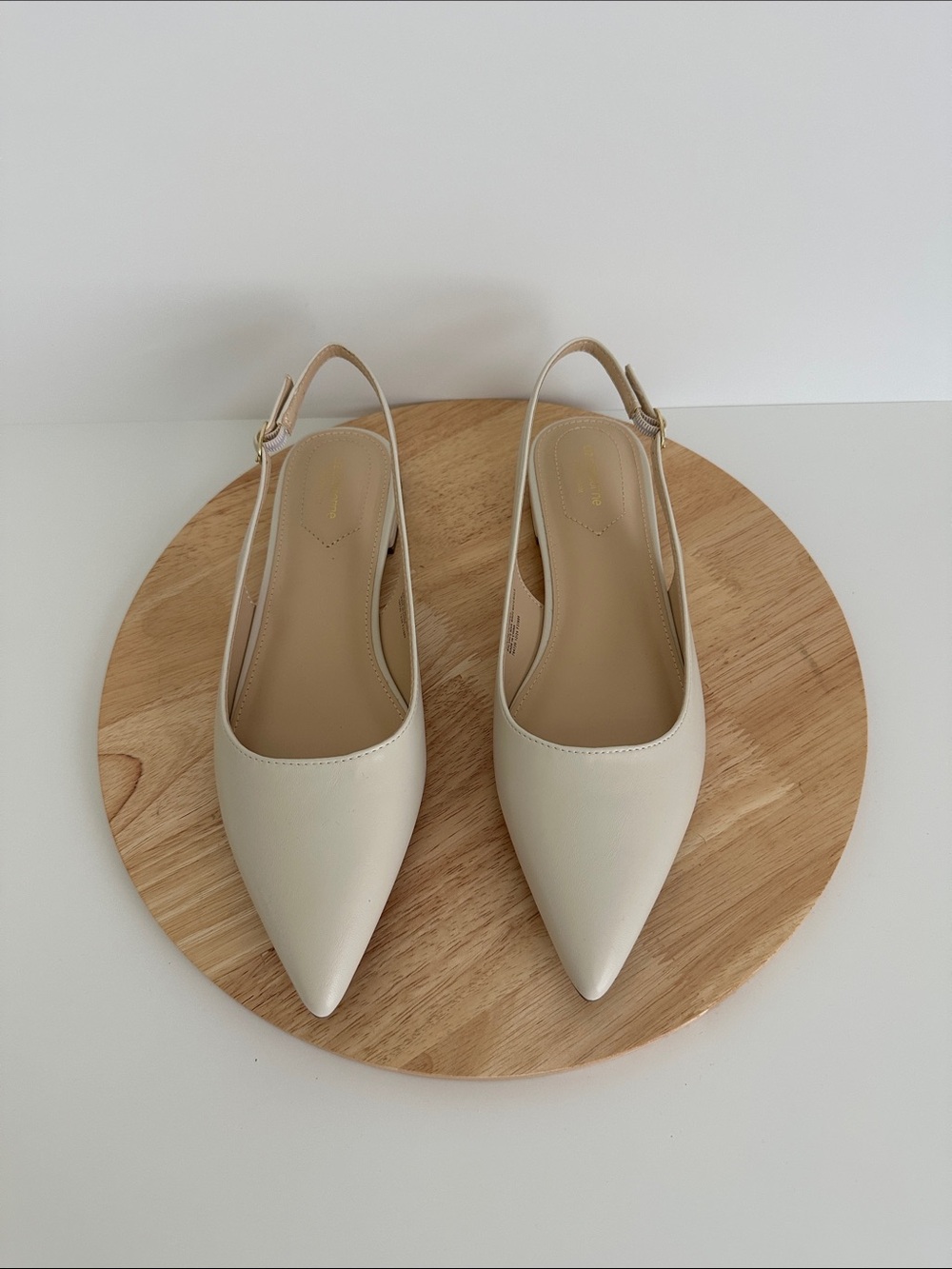 Liz Claiborne Sheba Womens Pointed Closed Toe Ballet Flats